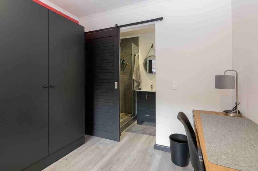 2 Bedroom Property for Sale in Crofters Valley Western Cape